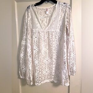 Xhilaration lace top